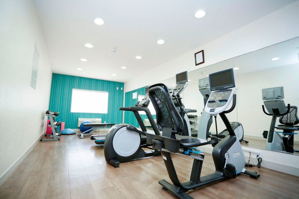 holiday inn express carlsbad by ihg