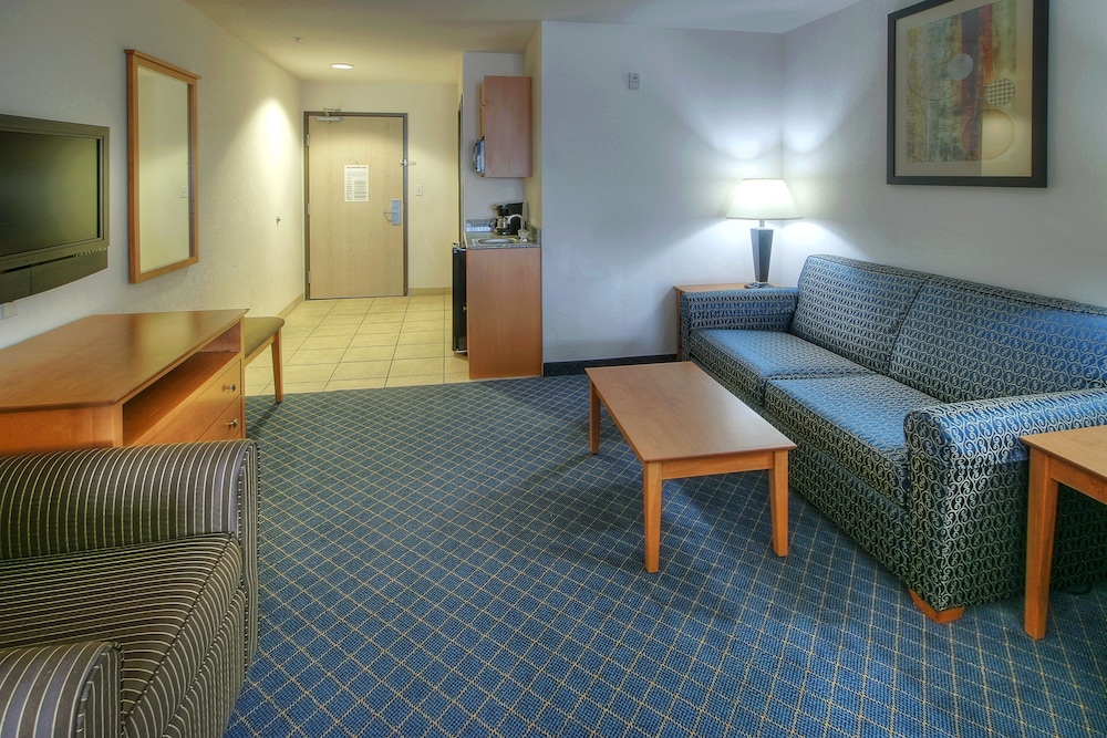 holiday inn express carlsbad by ihg