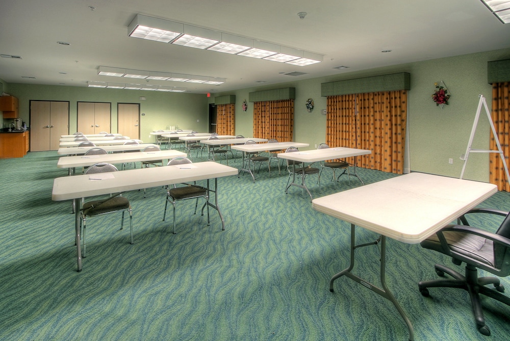 holiday inn express carlsbad by ihg