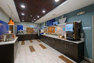 holiday inn express carlsbad by ihg