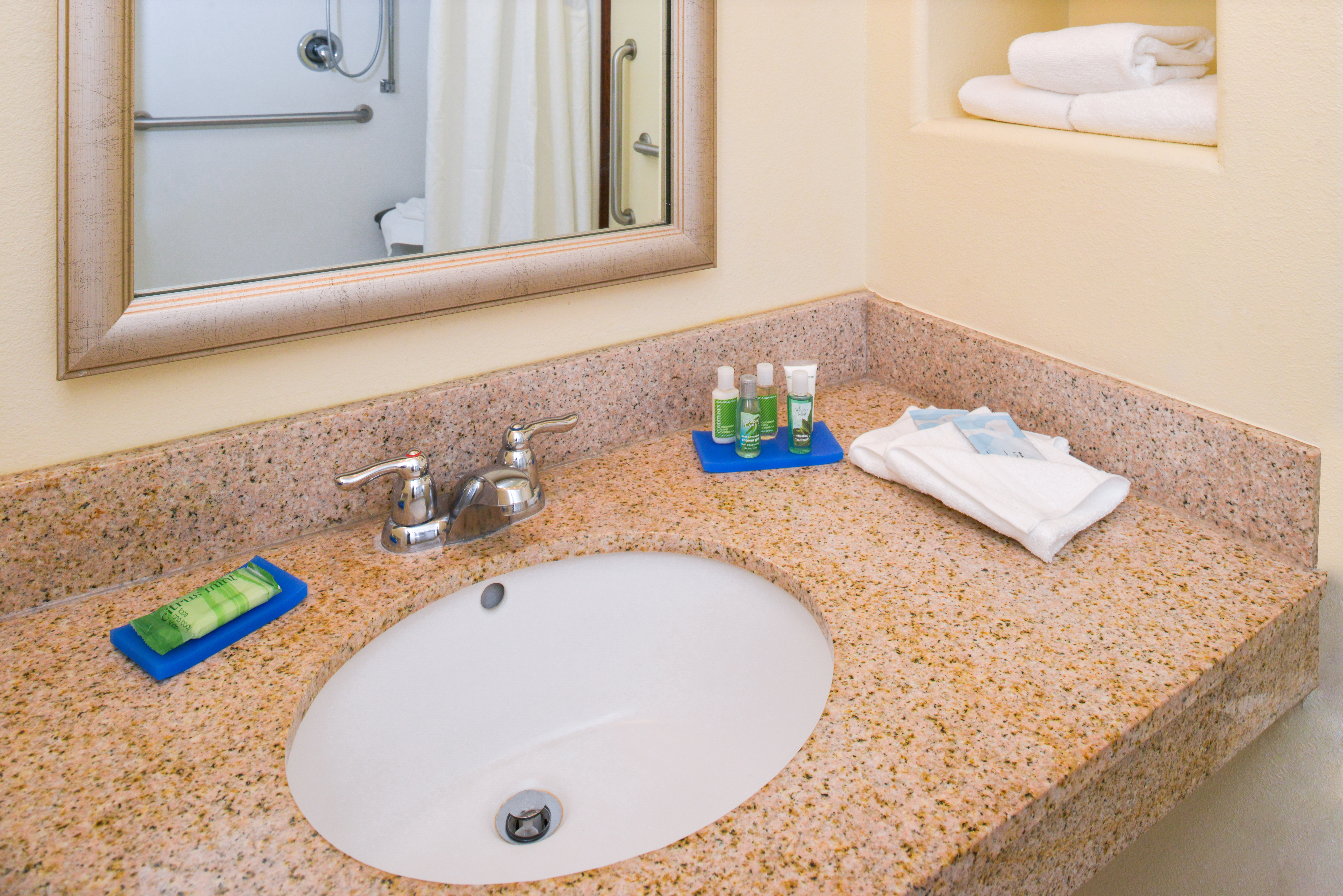 holiday inn express and suites alamosa by ihg
