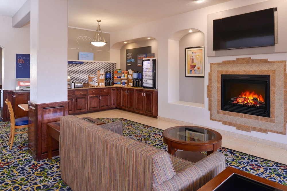 holiday inn express and suites alamosa by ihg