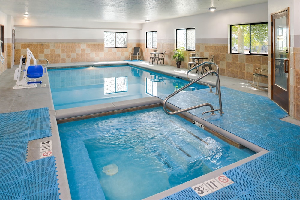 holiday inn express and suites alamosa by ihg