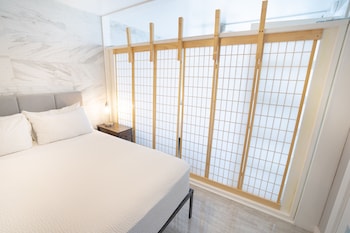 tower 2 suite 3009 qqp 1 bedroom home