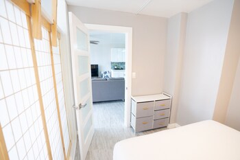 tower 2 suite 3009 qqp 1 bedroom home