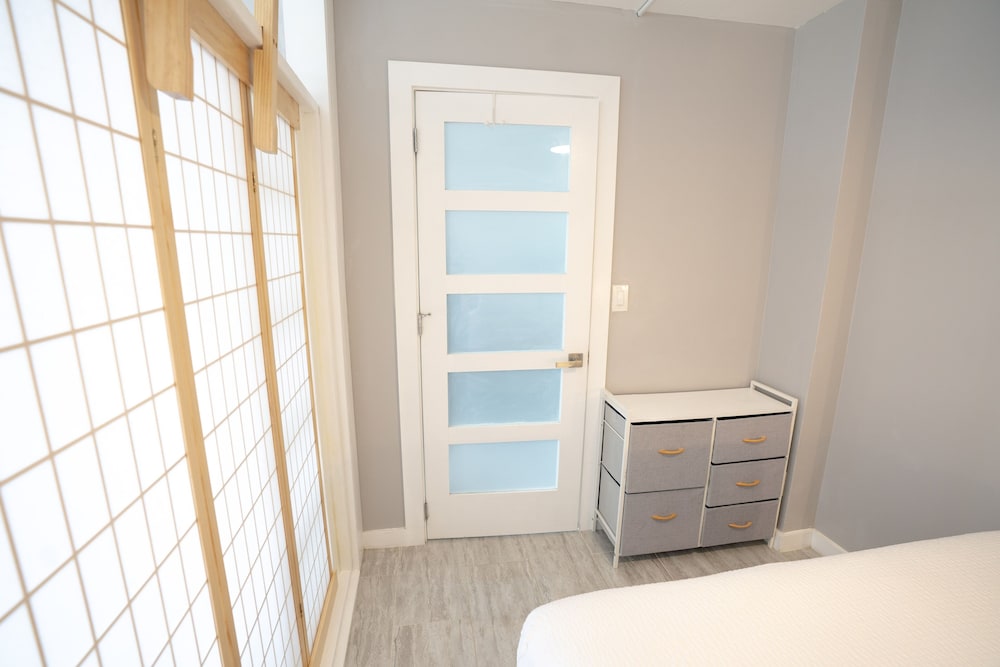 tower 2 suite 3009 qqp 1 bedroom home