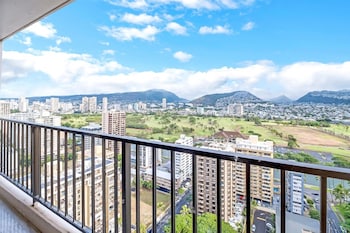 tower 2 suite 3009 qqp 1 bedroom home