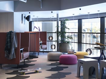 moxy athens city