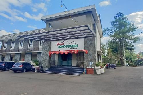reddoorzpremium griya inkoppabri cisarua puncak