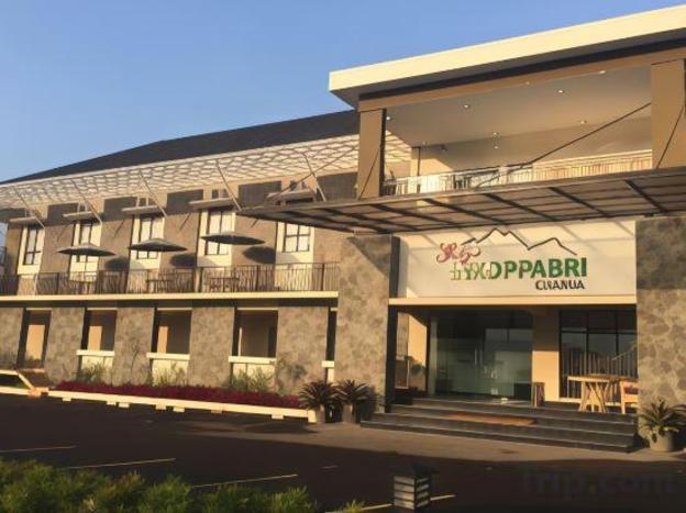 reddoorzpremium griya inkoppabri cisarua puncak