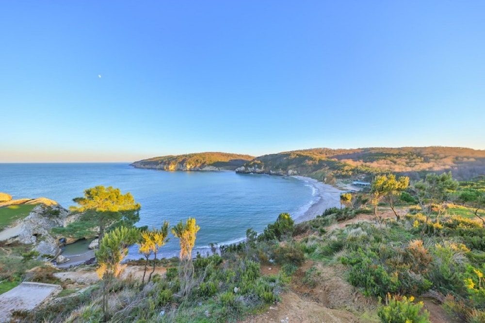 agva pieria luxury hotel