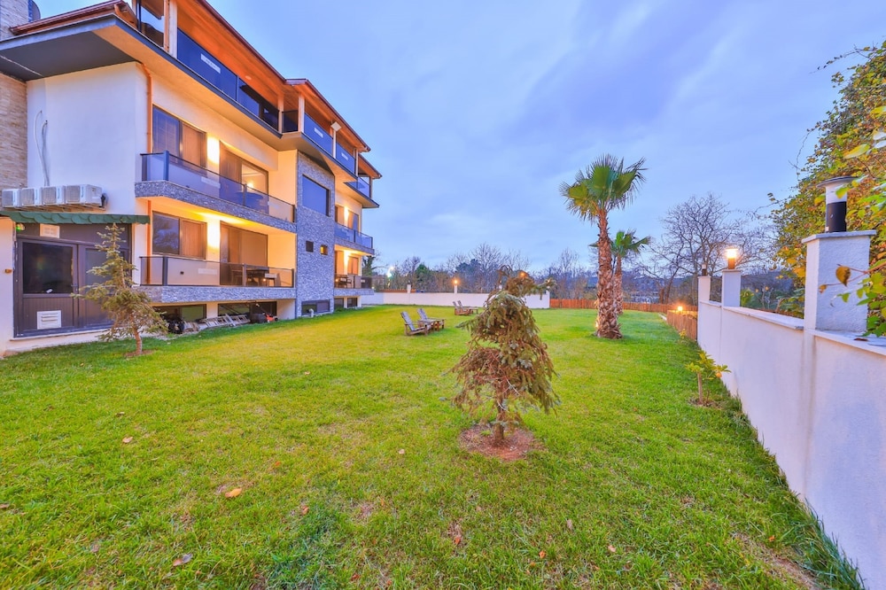 agva pieria luxury hotel