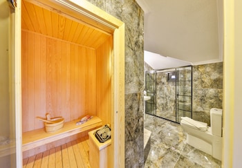 agva pieria luxury hotel