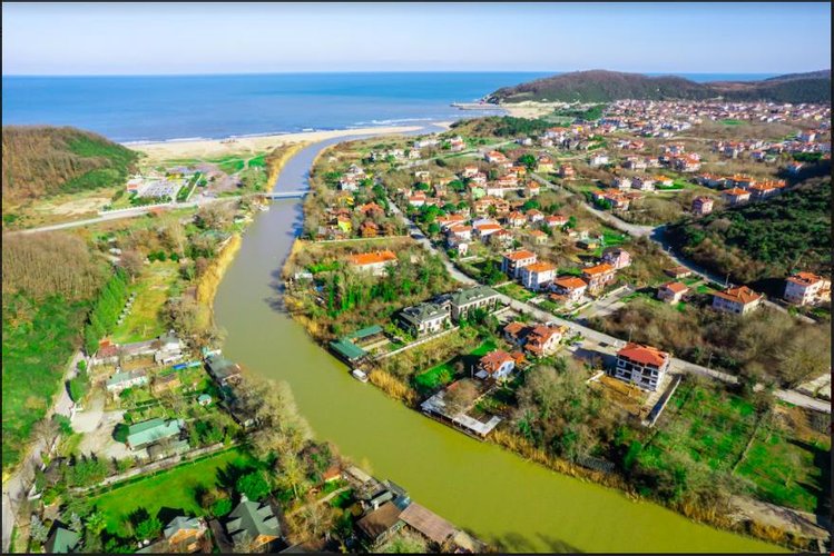 agva pieria luxury hotel