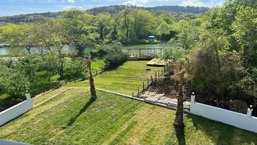 agva pieria luxury hotel