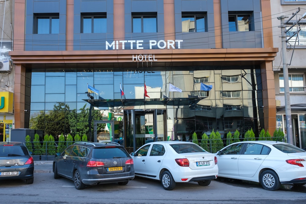 mitte port hotel