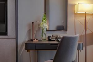 le sands oceanfront danang hotel