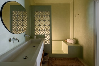 este luxury suites