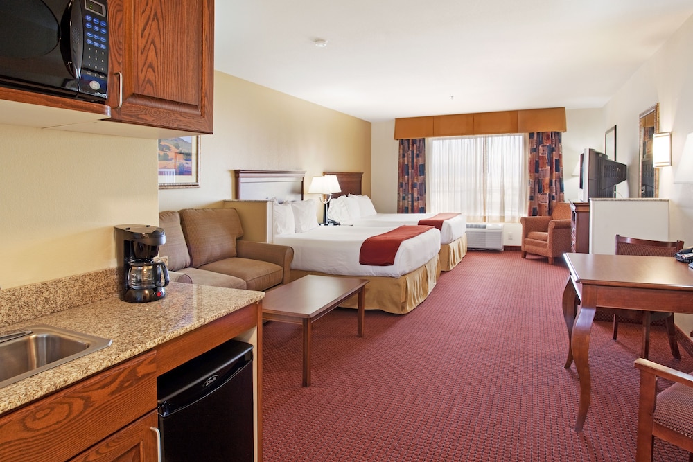 holiday inn express and suites tooele by ihg