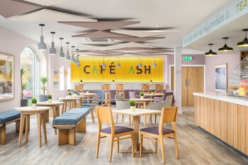 lion quays hotel and spa