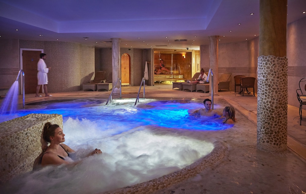 lion quays hotel and spa