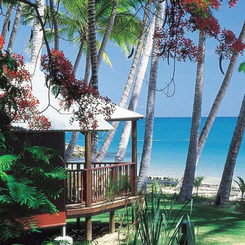 Ellis Beach Oceanfront Bungalows,Cairns>>Buchan Point,3 star