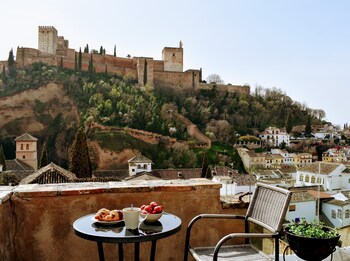 apartamentos turisticos alhambra