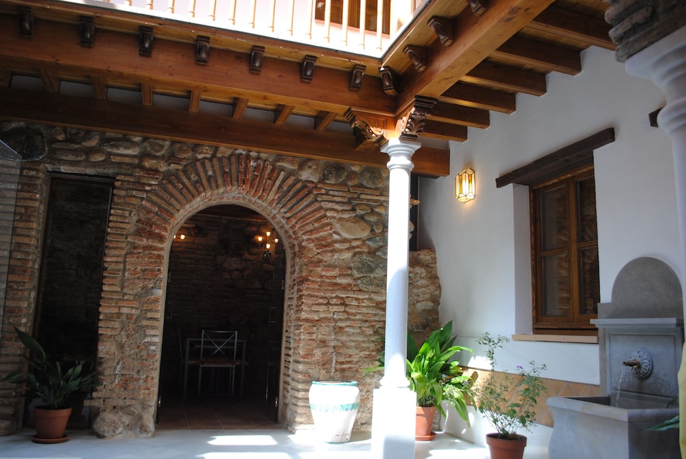 apartamentos turisticos alhambra