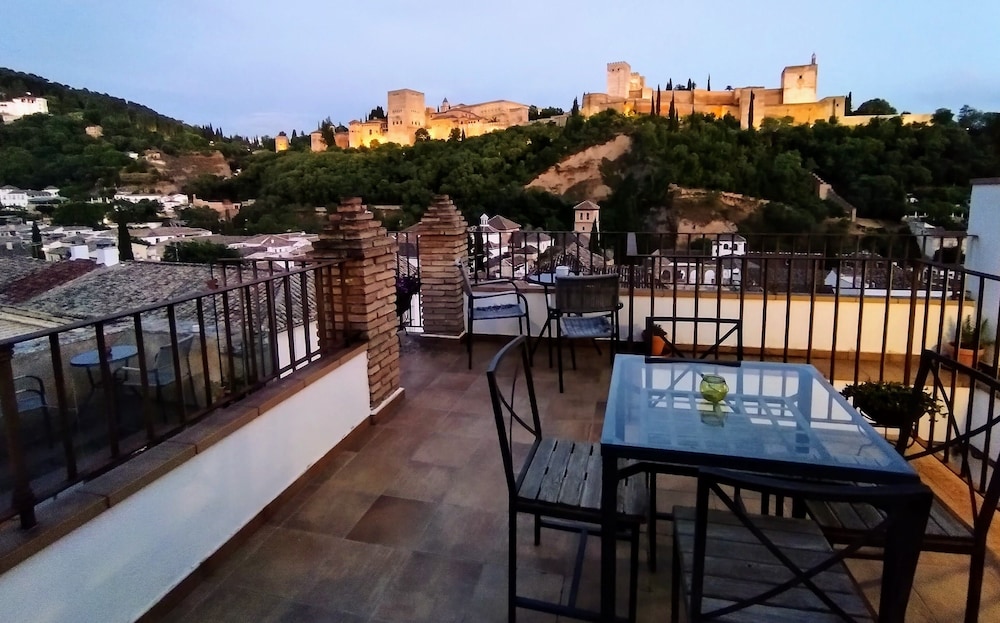 apartamentos turisticos alhambra