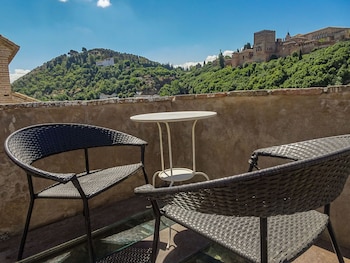 apartamentos turisticos alhambra