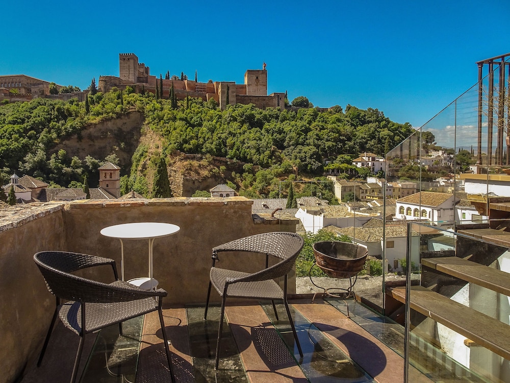 apartamentos turisticos alhambra