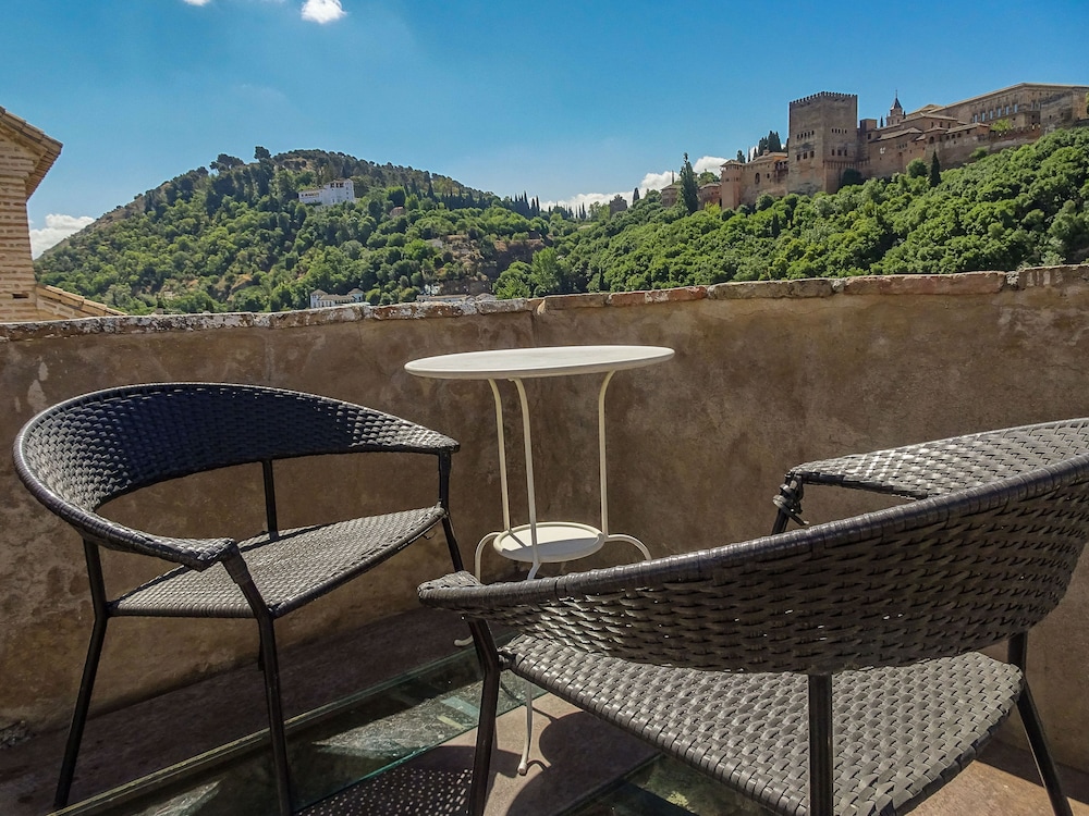 apartamentos turisticos alhambra