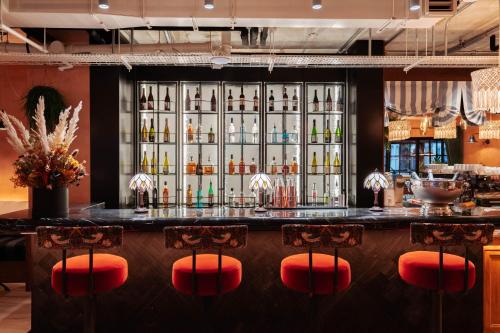 room2 chiswick hometel