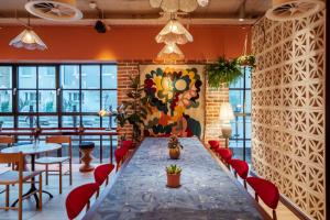 room2 chiswick hometel