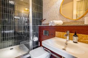 room2 chiswick hometel