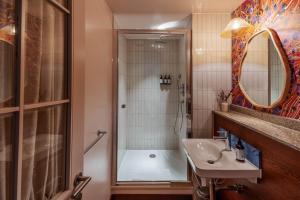 room2 chiswick hometel