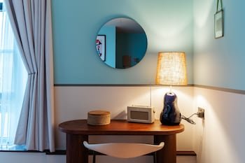 room2 chiswick hometel