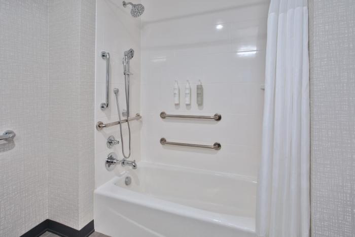 hampton inn by hilton paris