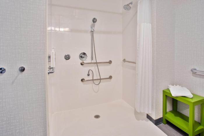 hampton inn by hilton paris