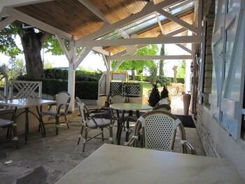 Hostellerie De La Bouriane,Anglars-Nozac>>Albi,3 star