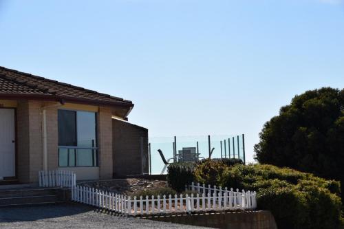stansbury holiday motel