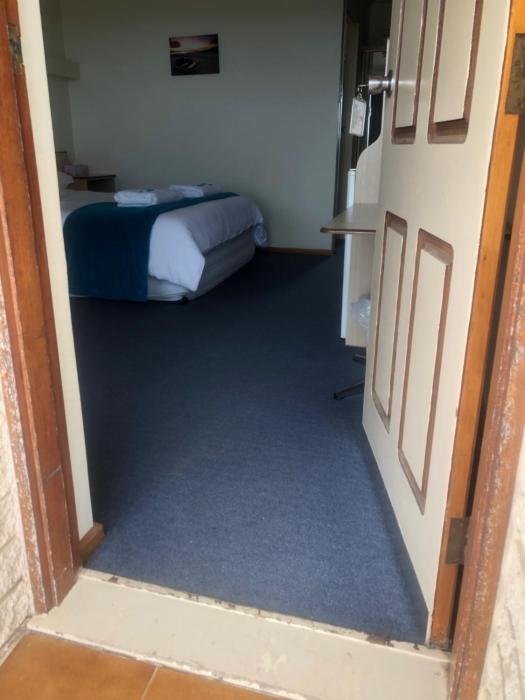 stansbury holiday motel