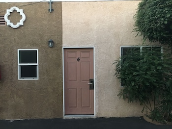 Mission Motel Lynwood,Los Angeles County>>Los Angeles,2 star