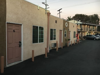 Mission Motel Lynwood,Los Angeles County>>Los Angeles,2 star