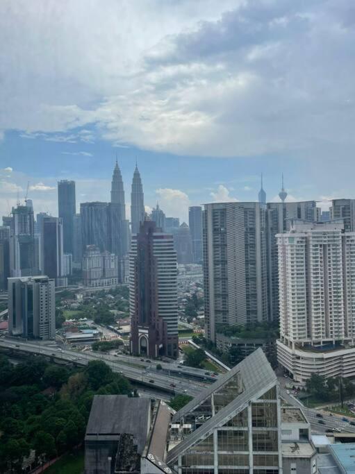 expressionz at klcc by plush