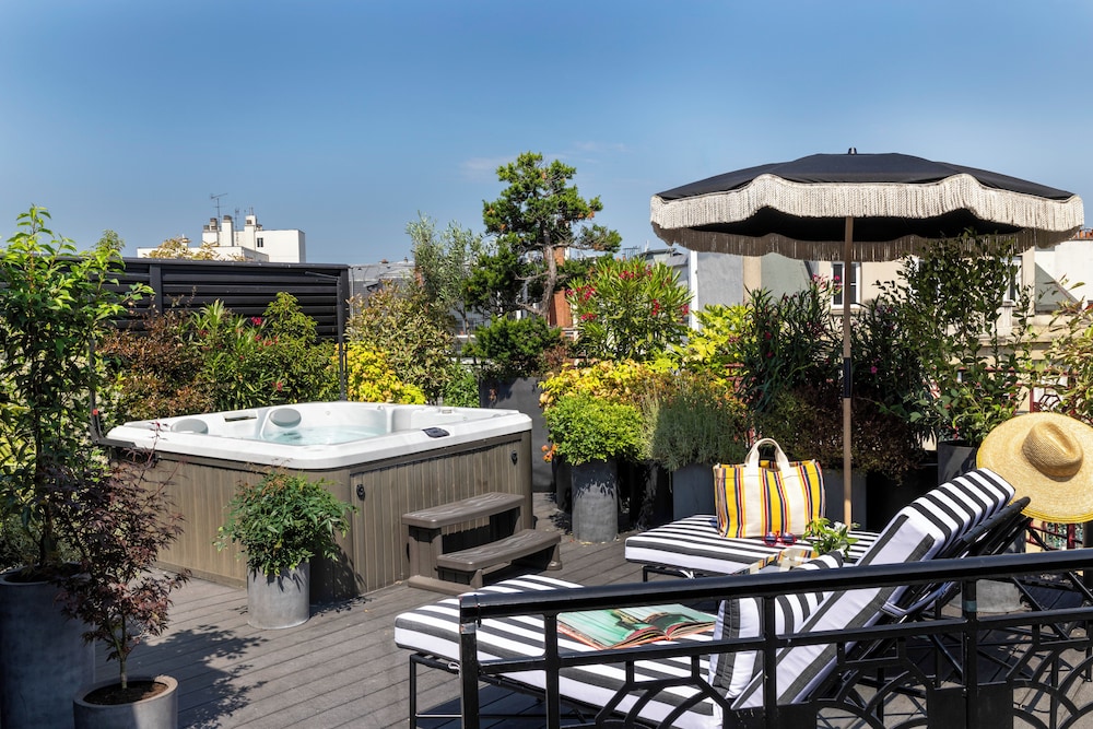 hotel felicien by elegancia