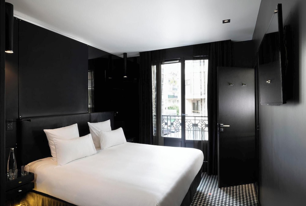 hotel felicien by elegancia