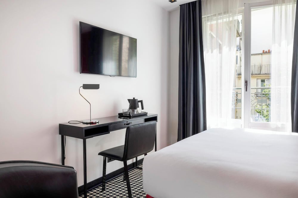 hotel felicien by elegancia