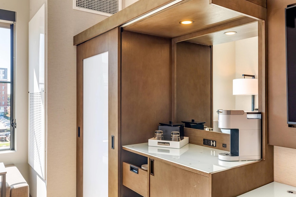 cambria hotel new haven university area