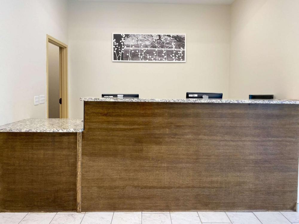 sleep inn and suites coliseum area